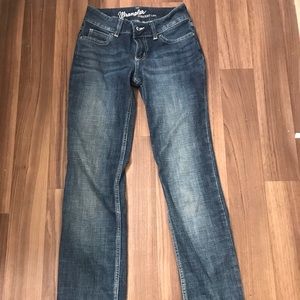 Wrangler straight leg jeans
